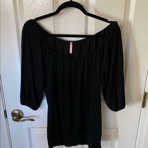 Eight Sixty Black Scoop Neck Top | Size Med/Large